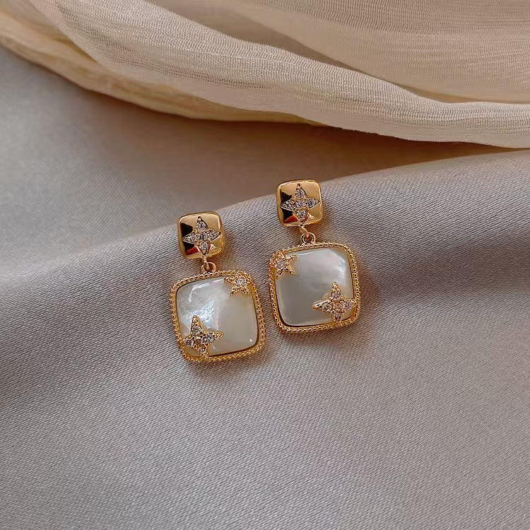 Chic Organic Shape MOP Gold Earrings for Women